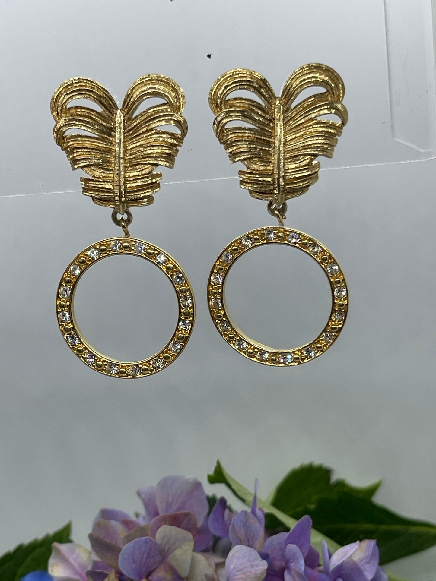 Vintage Liz Claibourne Gold Leaf Drop Clip Earrings