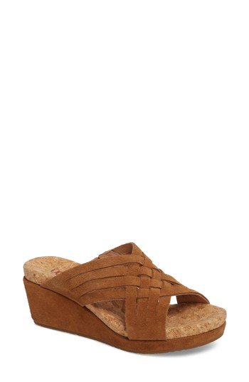 UGG Women's Lilah Wedge Sandal Size 6 Chestnut